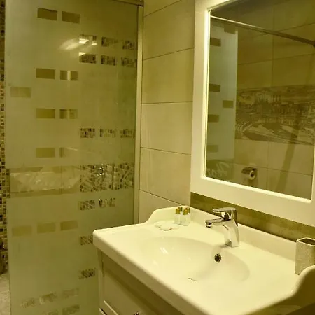 Hotel Konak Hotel Momchilgrad