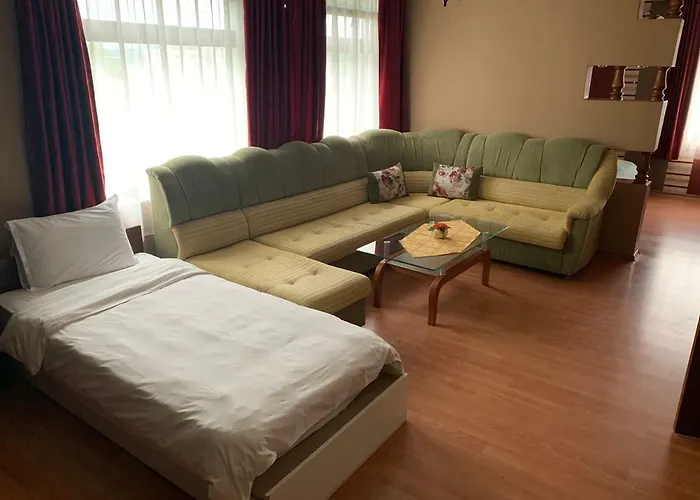 Hotel Konak Otel Momchilgrad